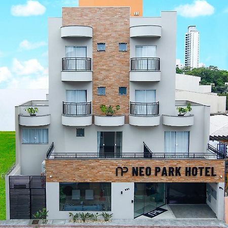 מרינגה Neo Park Hotel מראה חיצוני תמונה